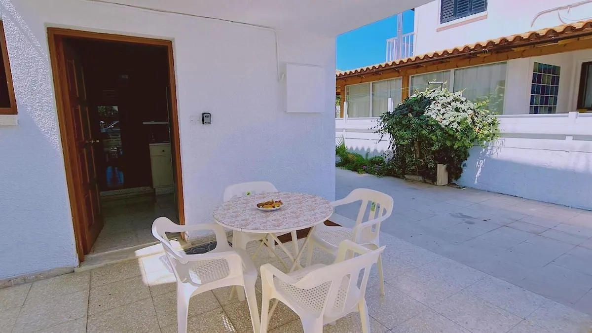 Stay Sea Gem Apartment Meneou 0*,  Kıbrıs