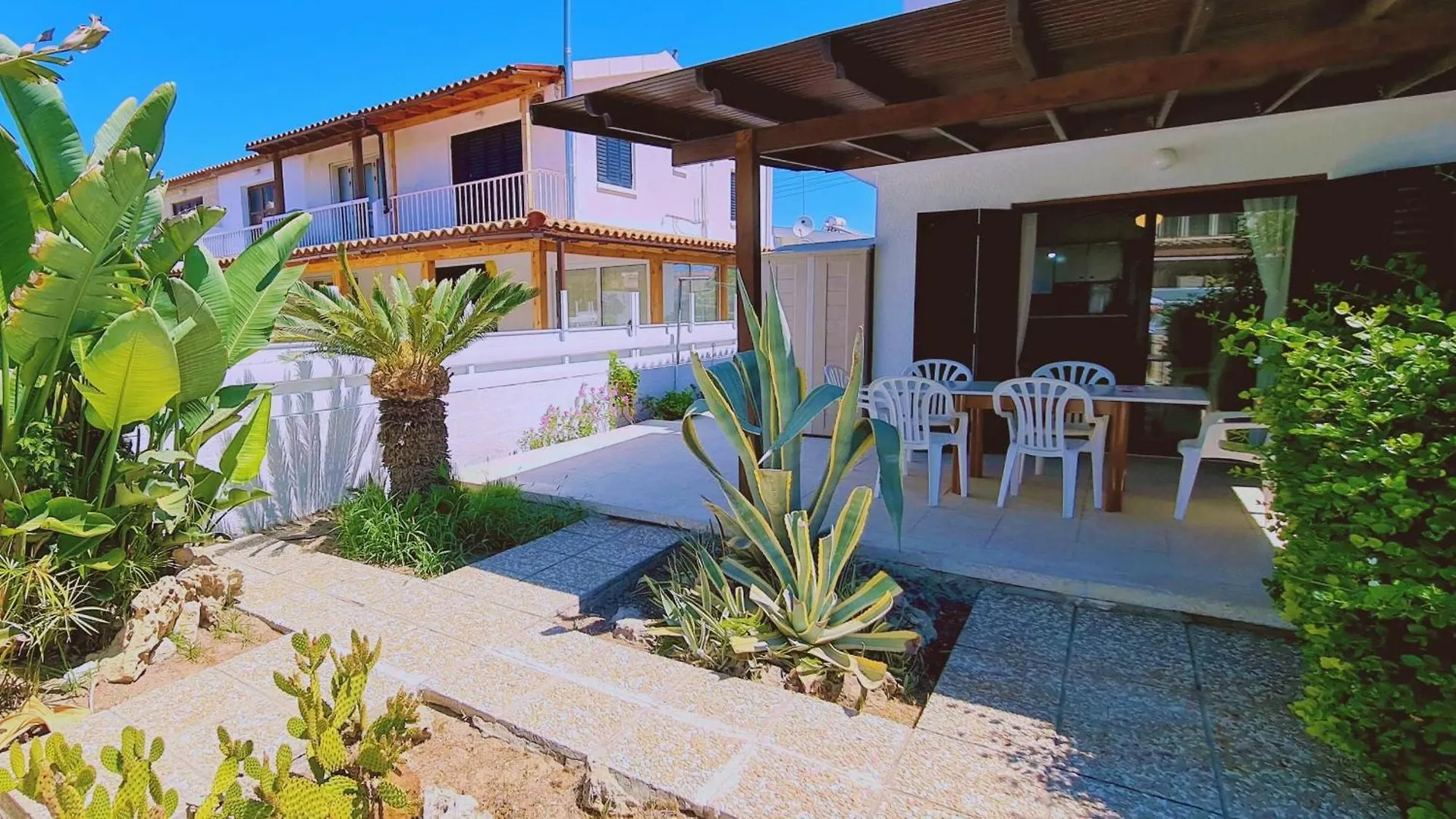 Stay Sea Gem Apartment Meneou Tatil Evi